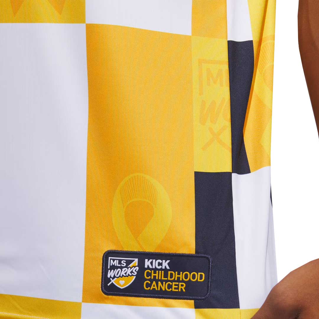 adidas - Men's Vancouver Whitecaps FC Kick Childhood Cancer Pre-Match Jersey (HT7800) - Image 5