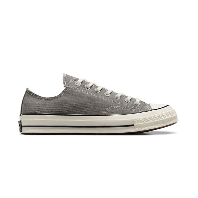 Converse Unisex Chuck 70 Low Top Shoes A05586C 01