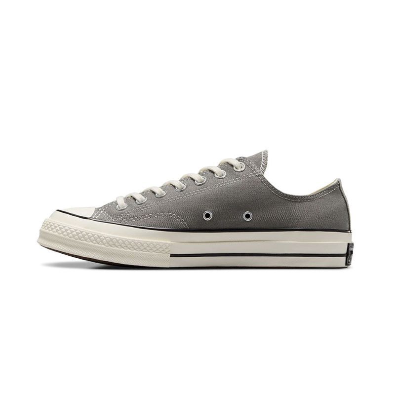 Converse Unisex Chuck 70 Low Top Shoes A05586C 02