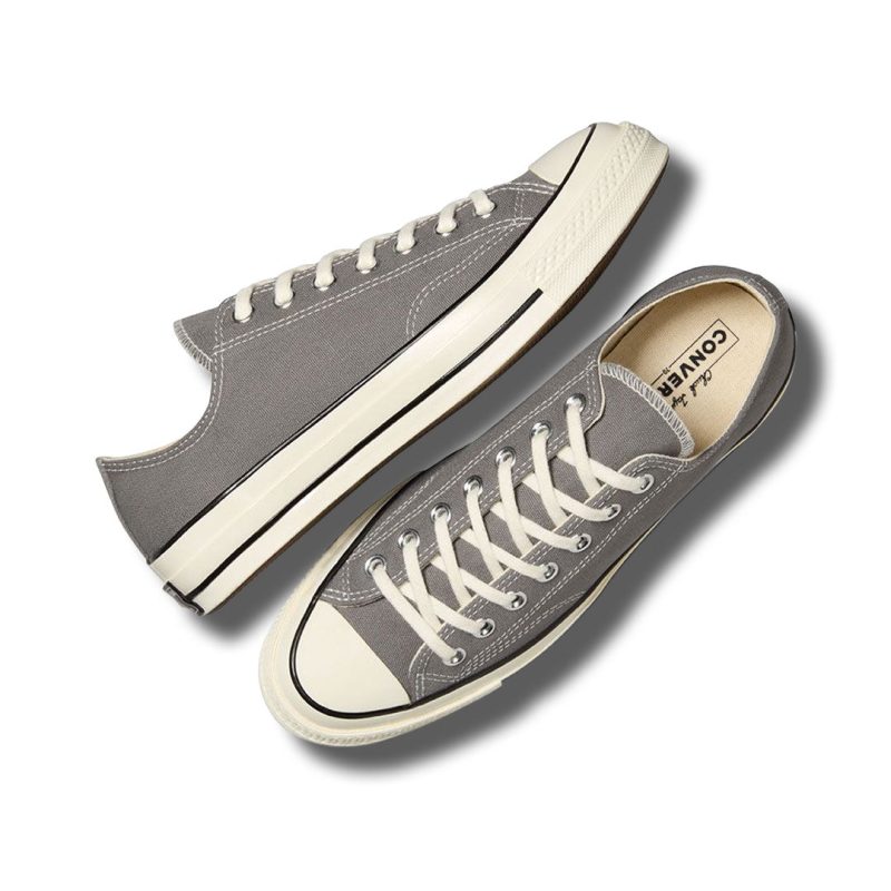 Converse Unisex Chuck 70 Low Top Shoes A05586C 04