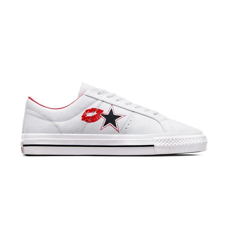 Converse Unisex One Star Pro Lips Shoes A04606C 01 e30a1aa1 2d44 4b40 812e 908ab288cd10