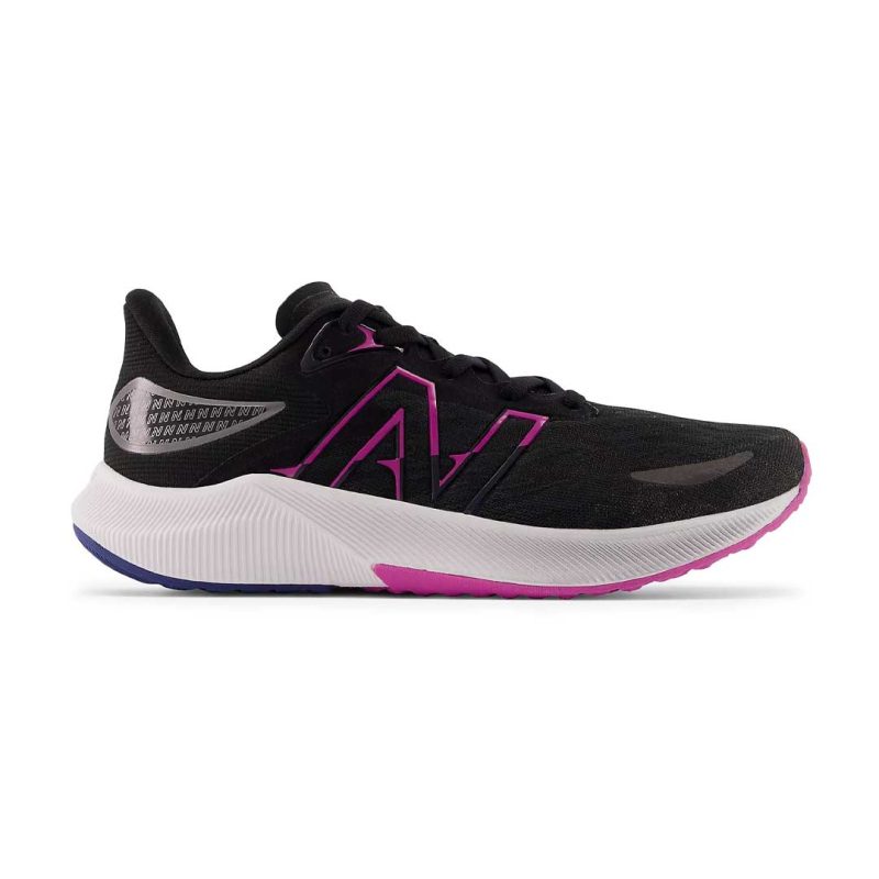 New Balance Women s FuelCell Propel V3 Shoes WFCPRCD3 image01