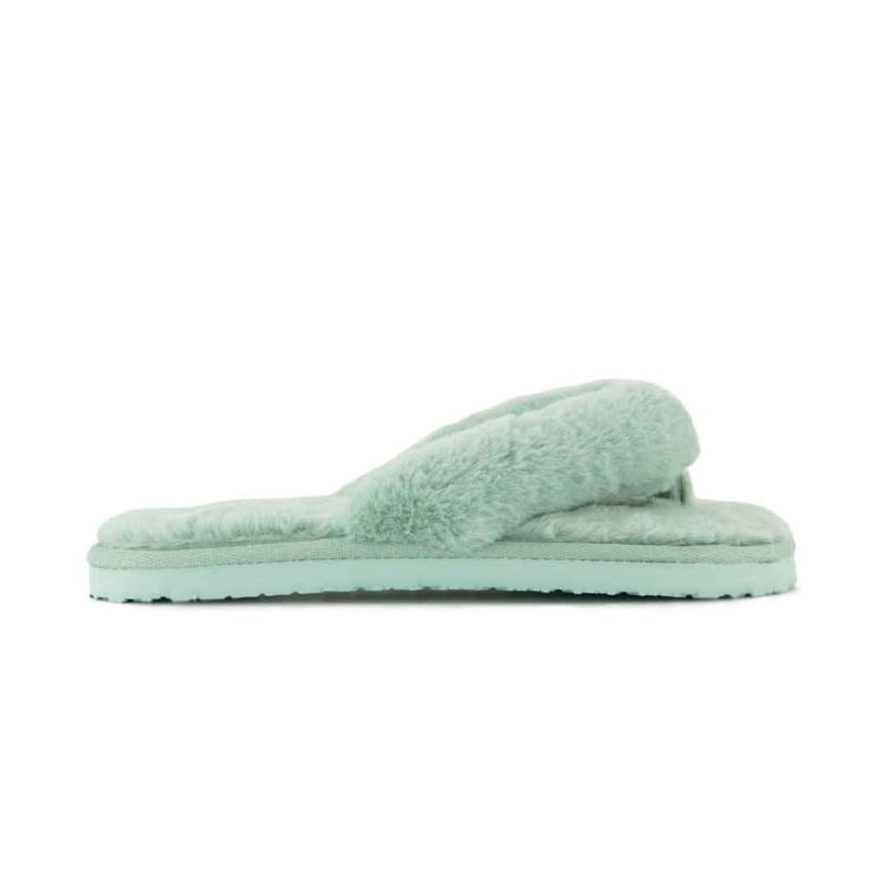 Puma Women s Fluff Flip BX 385349 03 01