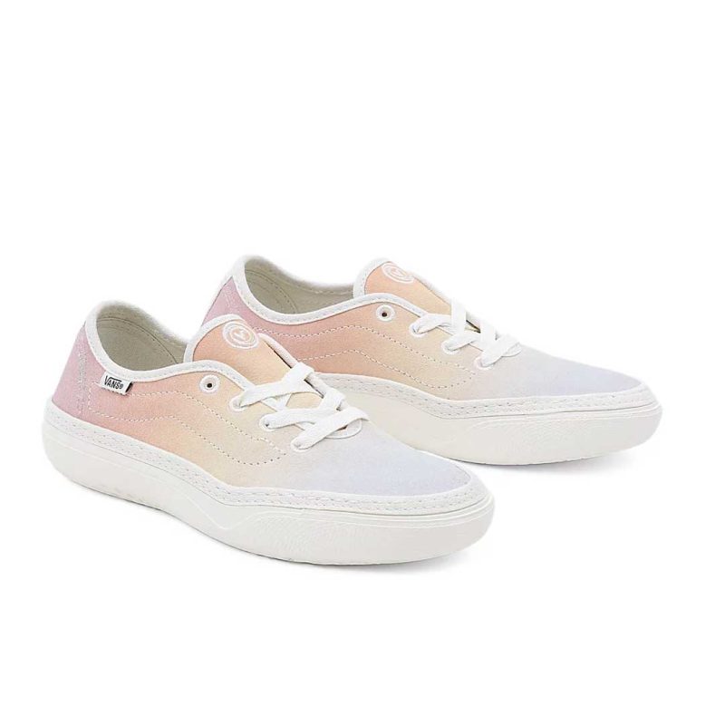 Vans Women s Circle Vee SE Shoes 05VGBMB 02