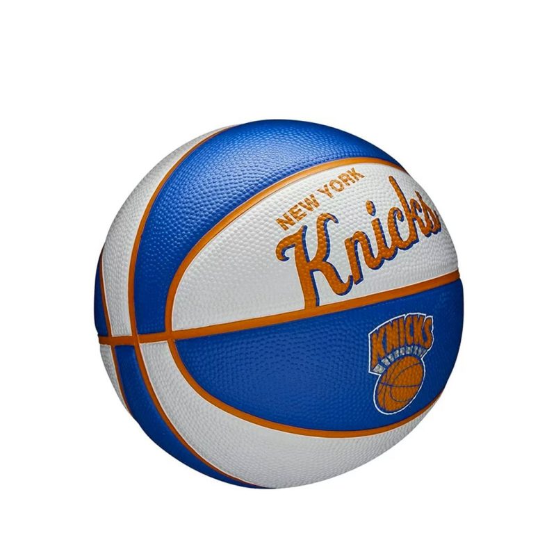 Wilson New York Knicks Mini Basketball WTB3200NYK 02