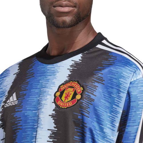 adidas Men s Manchester United Icon Goalkeeper Jersey HT1994 5 50a16d99 4bf6 4db2 a22f 3f75c6d10f12