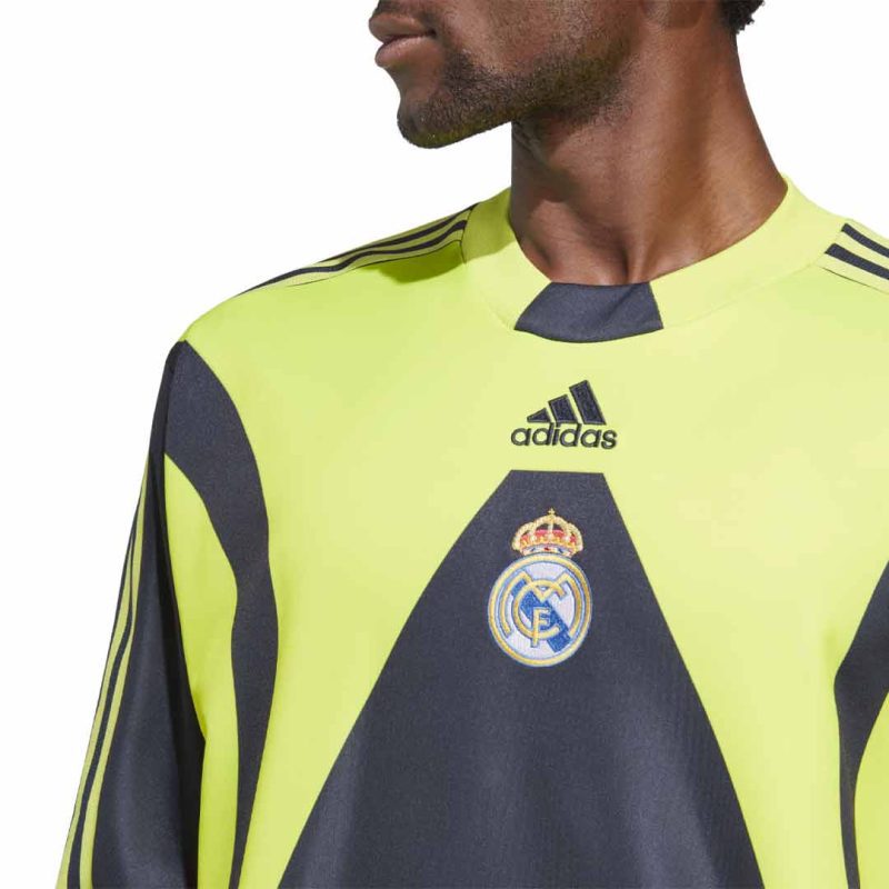 adidas Men s Real Madrid Icon Goalkepper Jersey HT6450 05