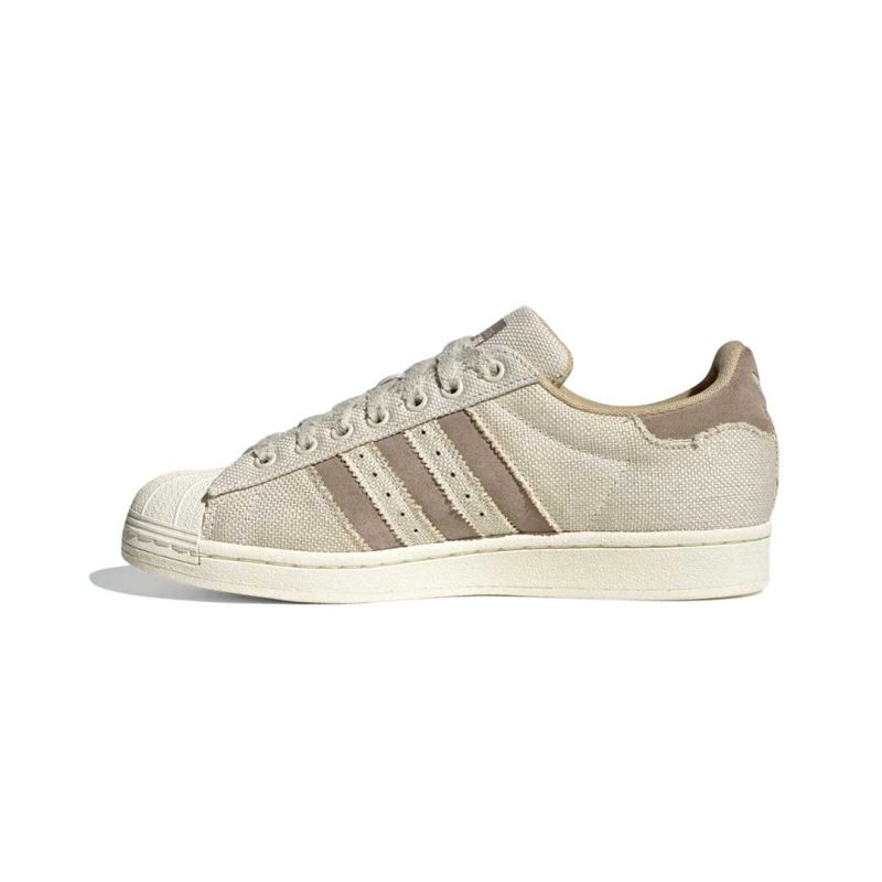 adidas Men s Superstar Shoes H06192 2 9ae16815 4d9b 4b5d b6dd 8d48df867ee3