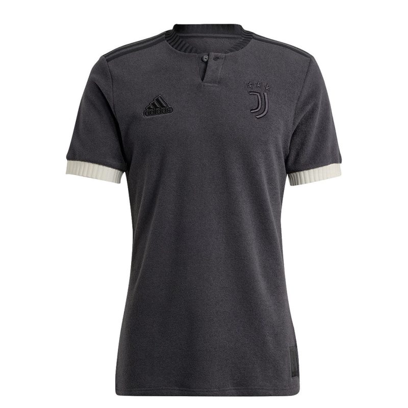 adidas Men sJuventus23 24LifestylerJersey IT8213 01