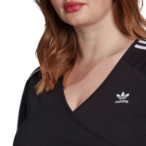 adidas Women s Adicolor Classics Long Sleeve T Shirt HD4586