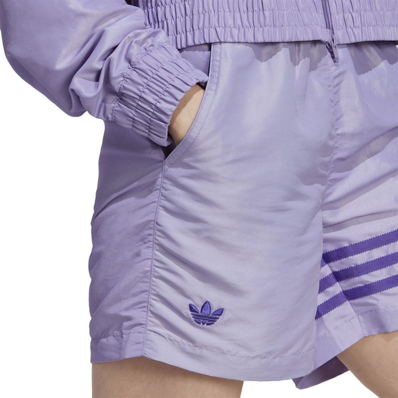 adidas Women s Adicolor Neuclassics Shorts IC5420 05