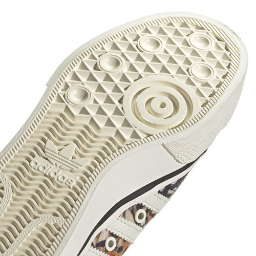 adidas Women s Nizza Platform Shoes HP6367 08